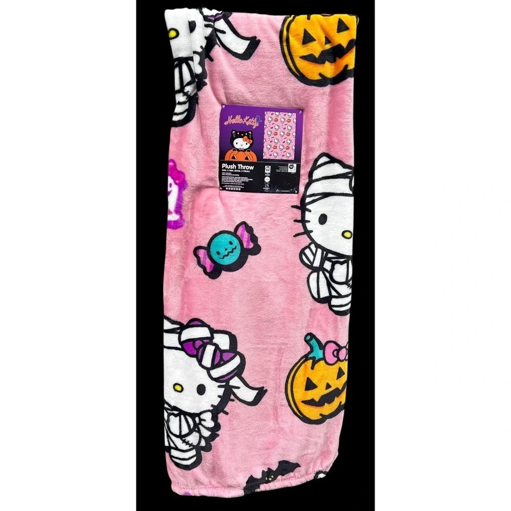 Hello Kitty Halloween Pumpkin Mummy Bats Candy 50 x 70 Plush Throw Blanket 🎃🍭